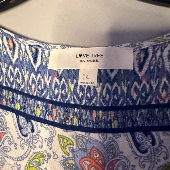 Love Tree Blue and White Paisley Top - Picture 4 of 5